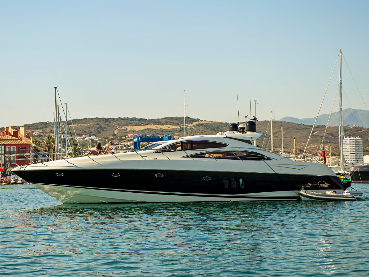 Sunseeker Predator 72